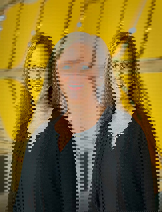 Headshot of Julie Payeff